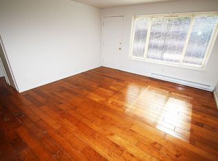 10525 24th Ave NE APT 101, Seattle, WA 98125