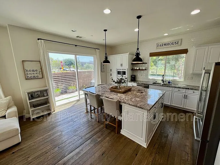 33 Maduro St — Photo 2