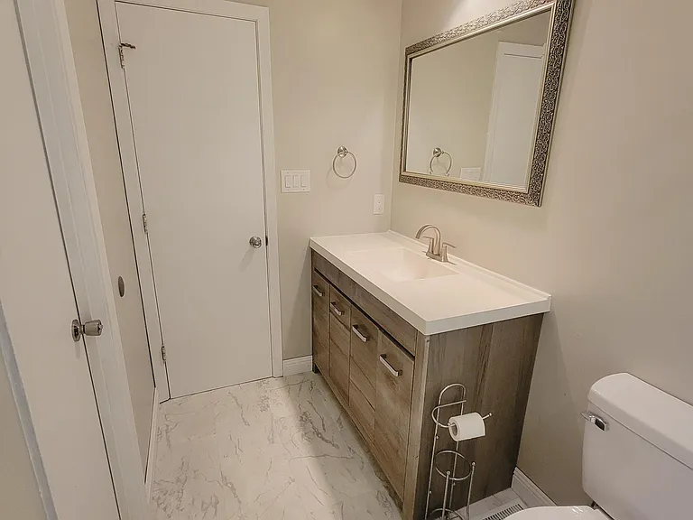 1316 E Woodshire Dr — Photo 19