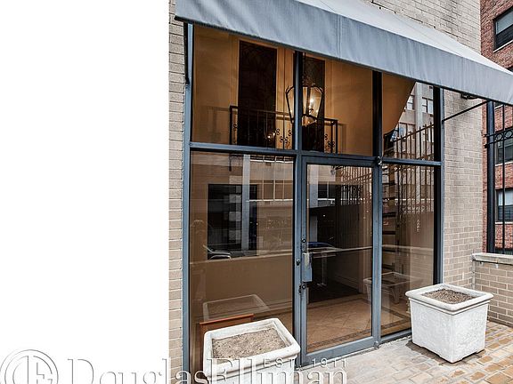 5th image of 403 E 62nd St Lbby 1