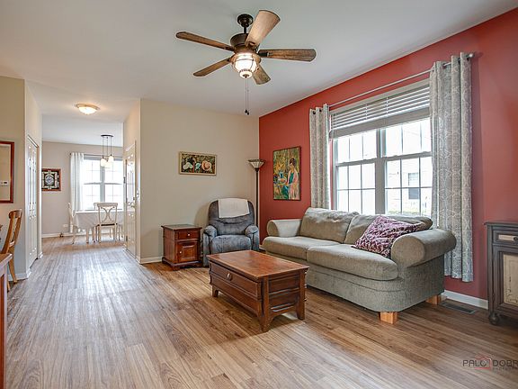 5th image of 13204 W Sheffield Ln #0