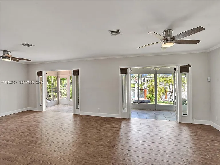 1205 Guava Isle — Photo 2