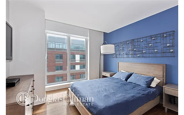 Rented by Douglas Elliman | media 25