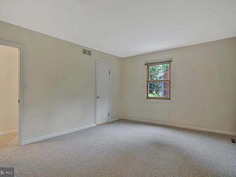 607 Ridge Dr — Photo 13