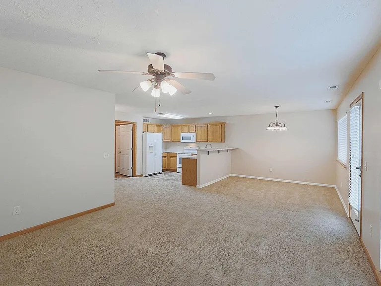 5824 NW 14th Ct — Photo 2