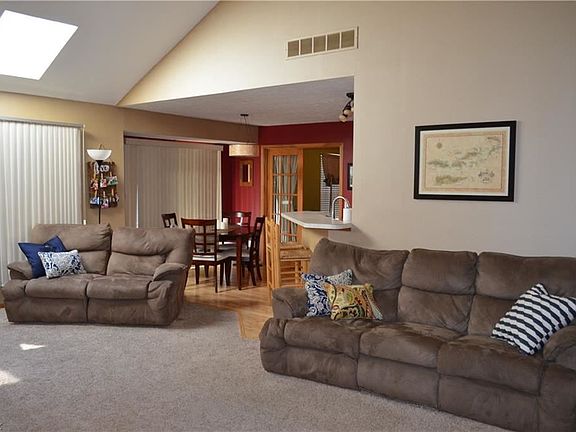 4th image of 16781 Darwin Pl