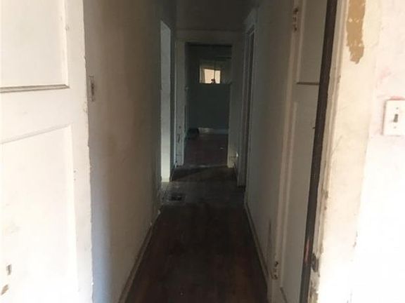4th image of 4509 Elba St