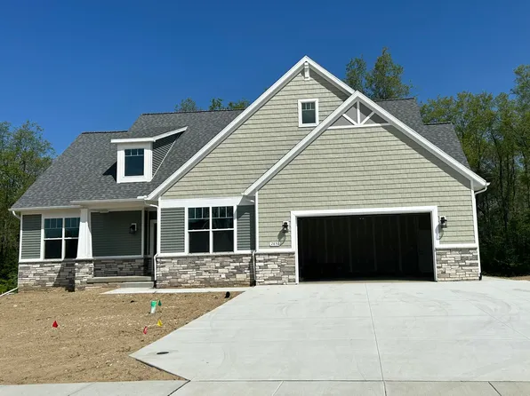 2850 Sheridan Cir #62, Jackson, MI 49201