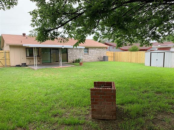 3rd image of 316 Hastings Dr