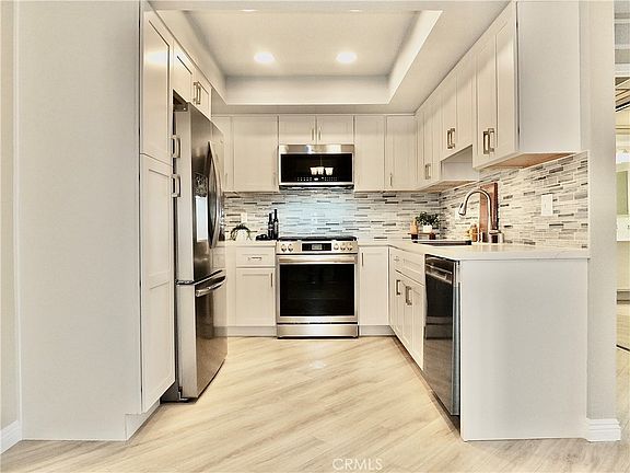 3rd image of 2805 E 3rd St APT 6