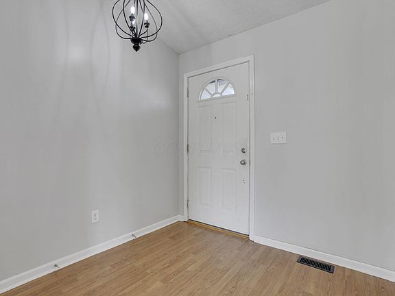 5th image of 5857 Hunting Haven Dr