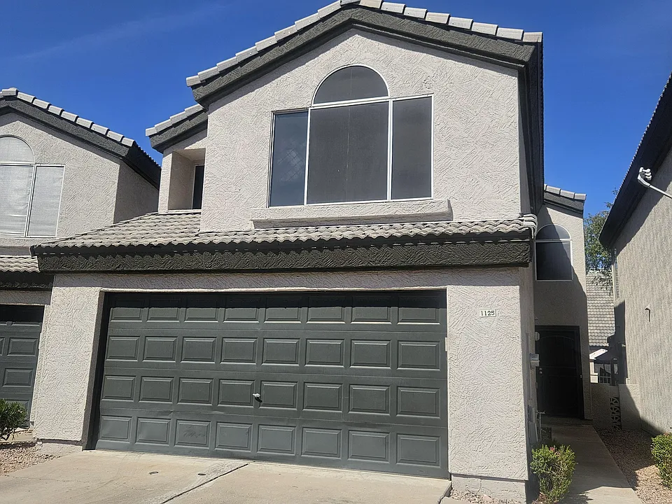 1125 W Sandy Banks