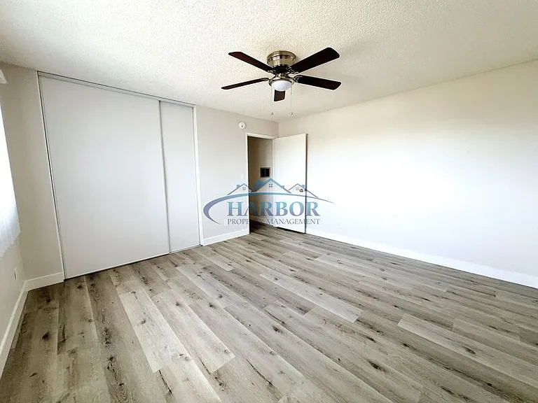 2315 S Grand Ave #10 — Photo 14