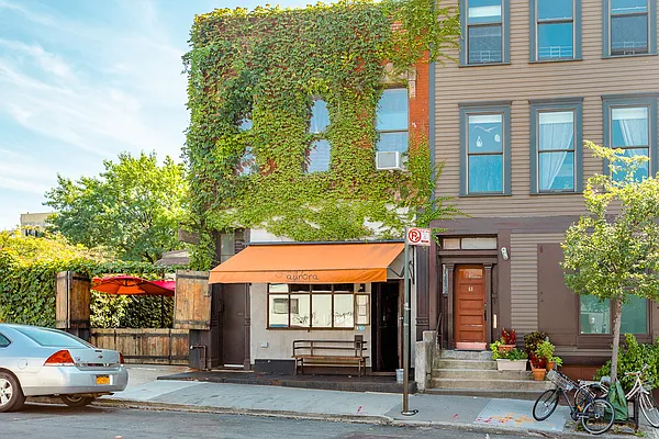 Rented by MySpaceNYC | media 11