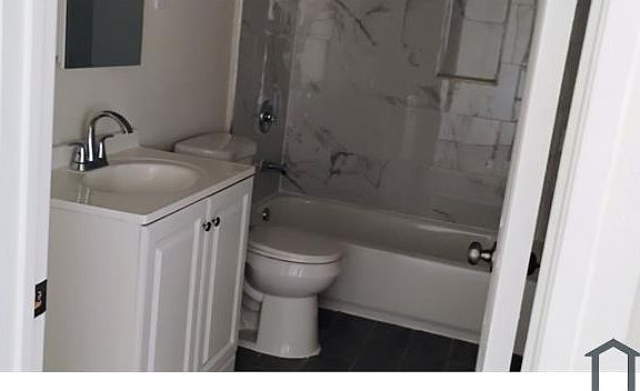 4th image of 2505 Hancock St APT 208