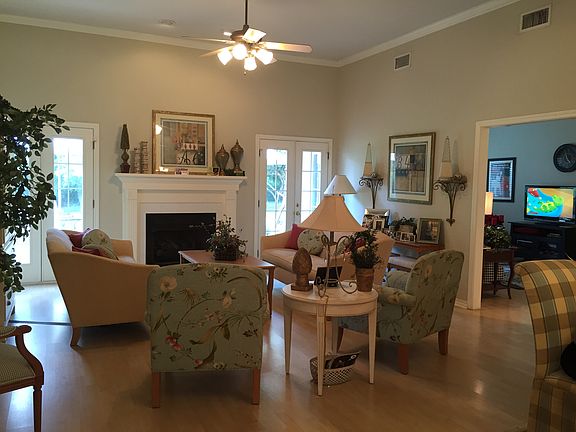 3rd image of 5514 Deer Creek Dr