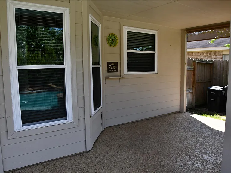 18118 Cypress Valley Ln — Photo 26