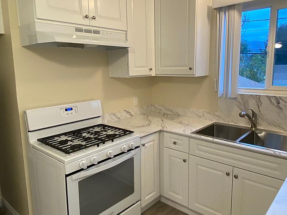 5th image of 1508 N Buena Vista St APT C
