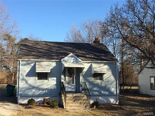 10180 Bon Oak Dr photo 1