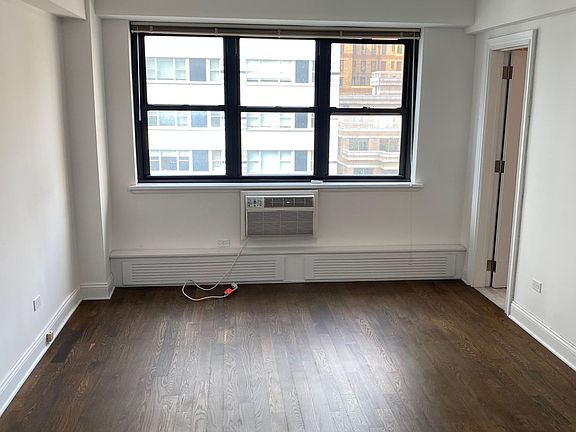 3rd image of 599 E 67th St #14D
