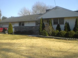 300 Kenwood Dr, Moorestown, NJ 08057
