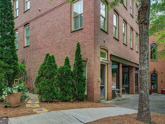 2nd image of 4165 Raphael St SW