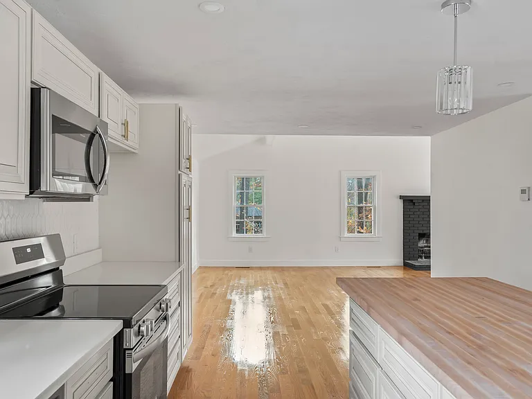 32 Laurel Ln — Photo 10