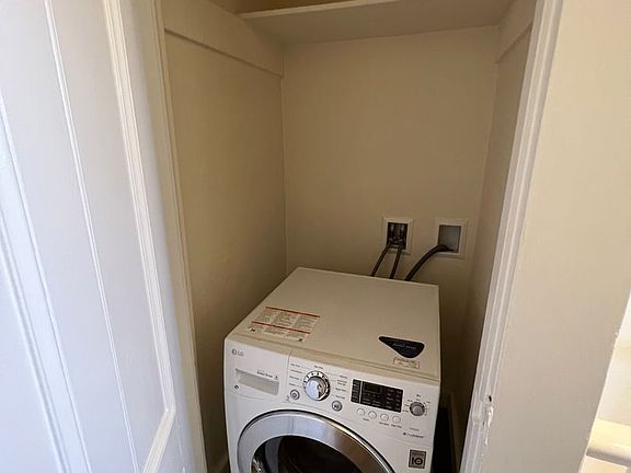 5th image of 3374-3376 21st St #3376A