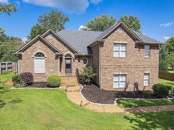 2nd image of 128 Glenwood Dr
