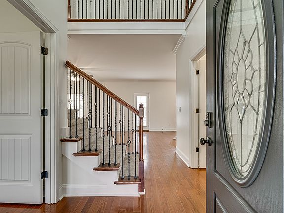 3rd image of 7912 Corey Dr