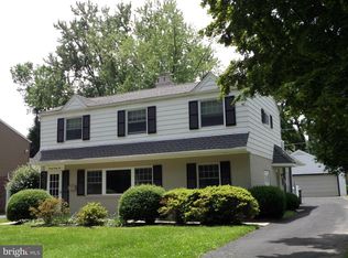 2036 Pleasant Ave, Glenside, PA 19038