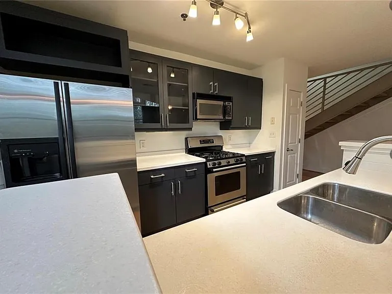 790 North Ave NE #108 — Photo 7