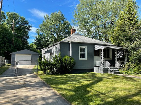 2nd image of 1711 Barrett Ave