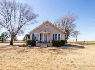 1225 N Bluff Rd, Conway Springs, KS 67031