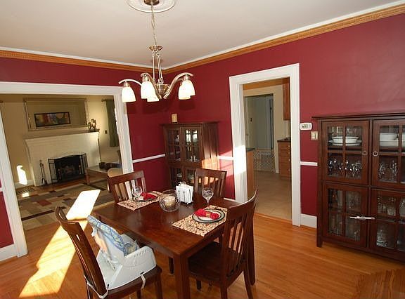3rd image of 1628 Mears Ave