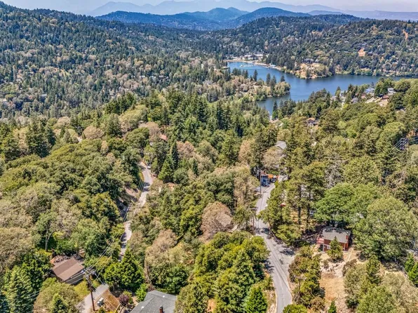 3 Arth Dr, Crestline, CA 92325