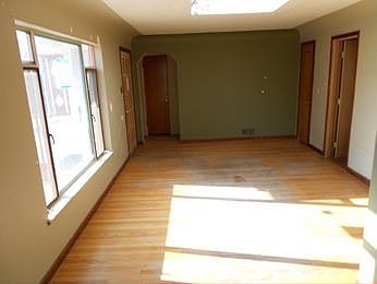 4th image of 851 S Quivas St