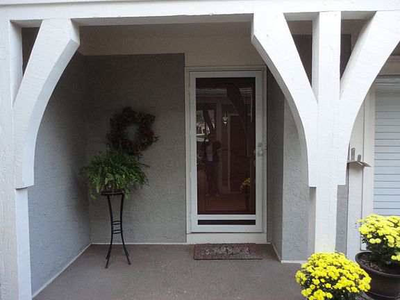 2nd image of 10413 Garnett St