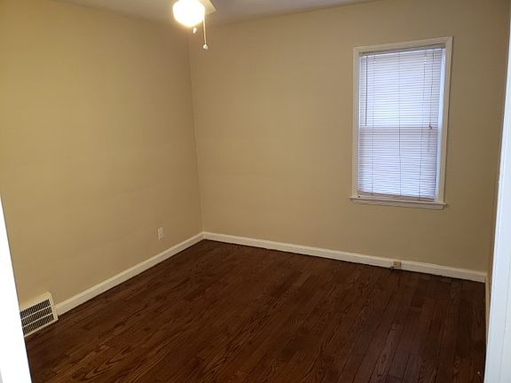 5th image of 1800 Phillips Ave