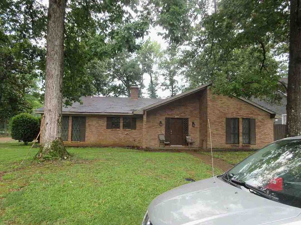 1st image of 895 Serville Dr