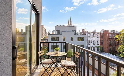 194 Scholes Street, #3F