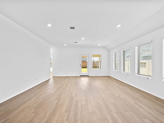 5th image of 5014 Viridian Forrest Dr