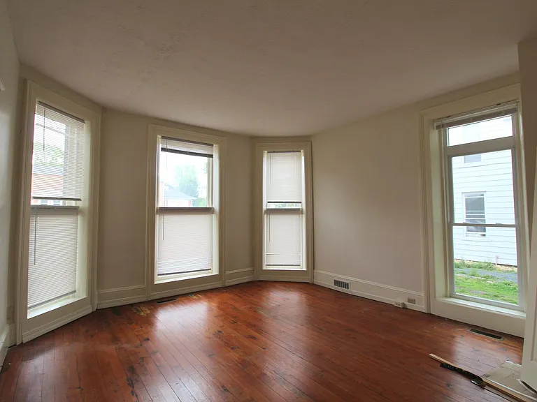 330 N High St #101 — Photo 4