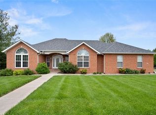 308 Old Homestead Dr, Troy, IL 62294
