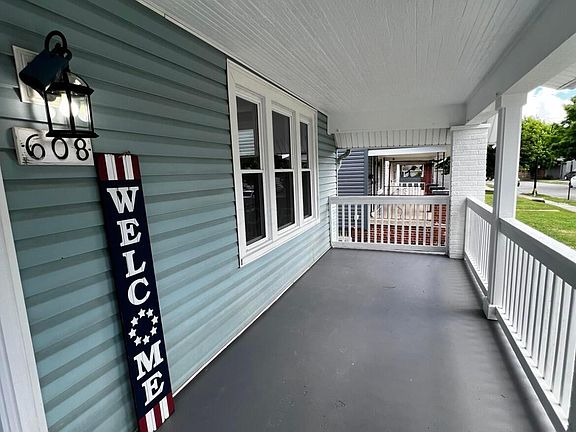 5th image of 608 Larcomb Ave