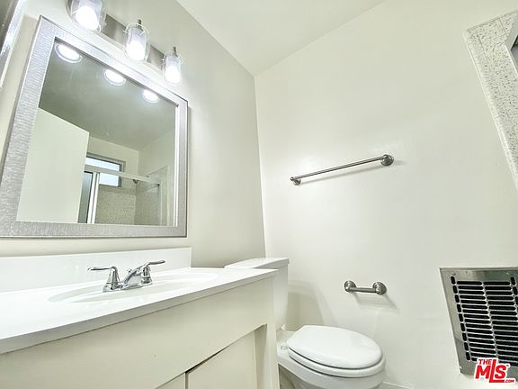 4th image of 3397 Bennett Dr #24
