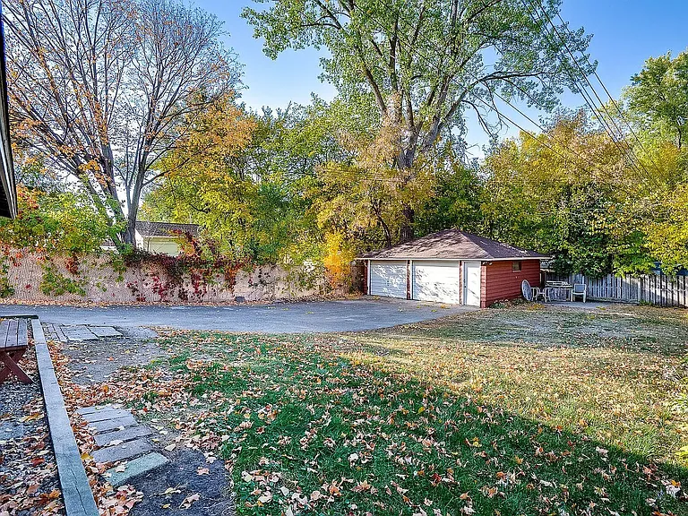 7314 Minnetonka Blvd — Photo 21