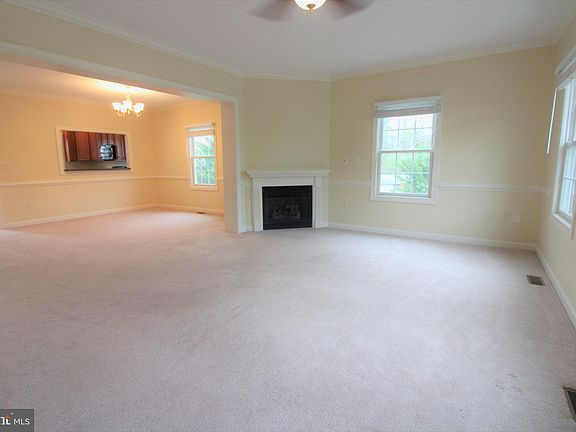 4th image of 141 Flora Vista Ln