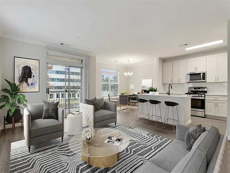 Cameron Court — Photo 10