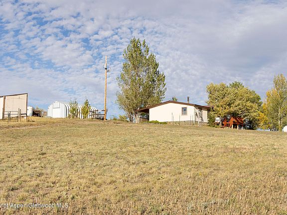 2nd image of 81695 W Highway 40